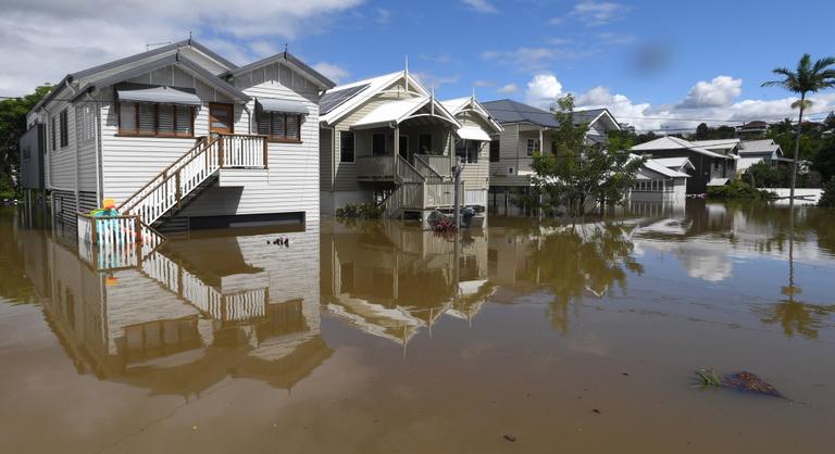 Árvíz pusztít Ausztráliában, 150 ezren maradtak otthon nélkül