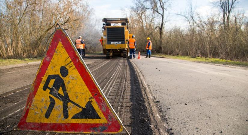 Mutatjuk, hol számíthatnak közúti munkálatokra Bács-Kiskun megyében