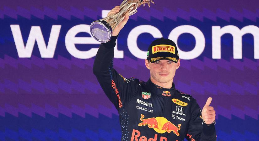 Max Verstappen elképesztő összegért írt alá új szerződést a Red Bull-lal