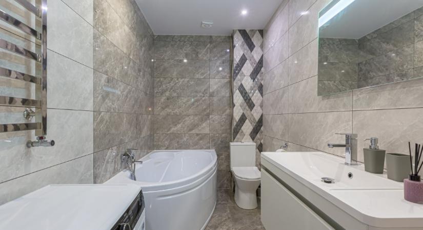 Mire érdemes odafigyelni a fürdőszobába szánt fali és padlócsempe kiválasztásakor?