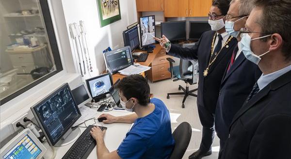 többmilliárdos, komplex fejlesztés első üteme készült el a Városmajori Szív- és Érgyógyászati Klinikán