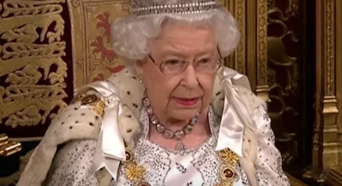 Erzsébet királynő meglepő ok miatt hagyja ki Fülöp herceg emlékünnepségét