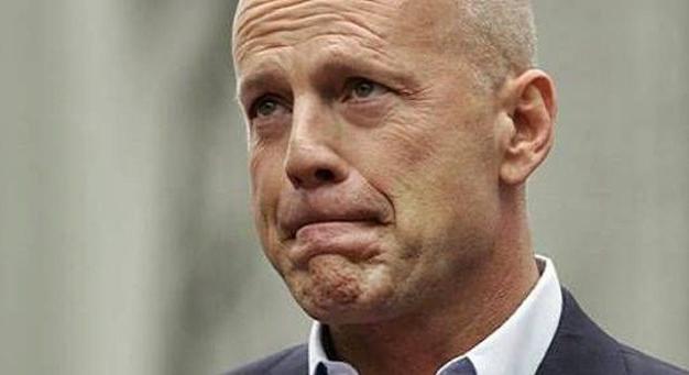 Súlyos, gyógyíthatatlan betegséggel küzd Bruce Willis