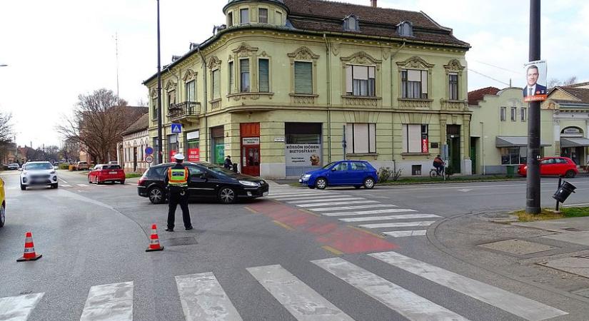 Biciklist ütöttek el Vásárhelyen a Deák Ferenc utcában - Fotók