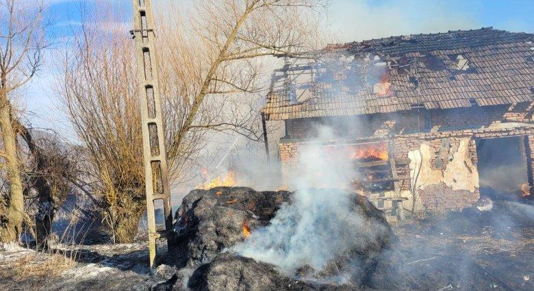 Felsorolni is hosszú, hogy mennyi tűzesethez kellett kivonulniuk a Maros megyei tűzoltóknak szombaton