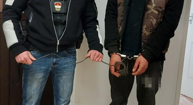 Borosüveggel támadt, elrendelték a letartóztatását a kunszentmártoni férfinak