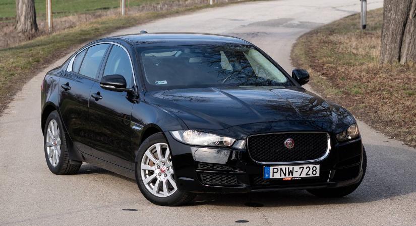 Nagy kockázat kis győzelem - Használt teszt: Jaguar XE 2.0 I4P Pure - 2017