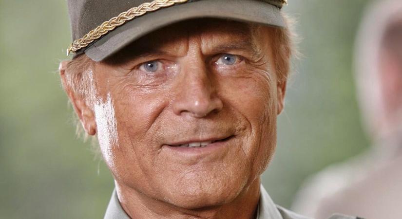 Terence Hill-t megkéselték, miközben egy nőt próbált megmenteni