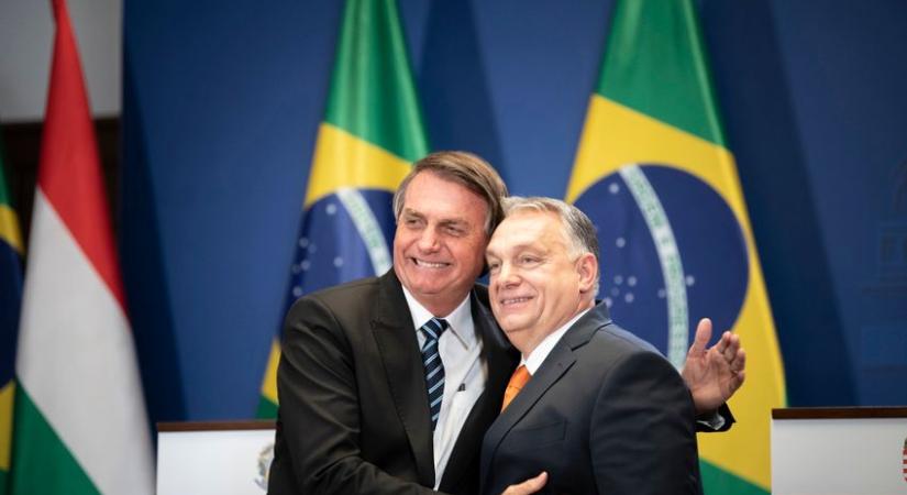 Ismét kórházba szállították Jair Bolsonaro elnököt