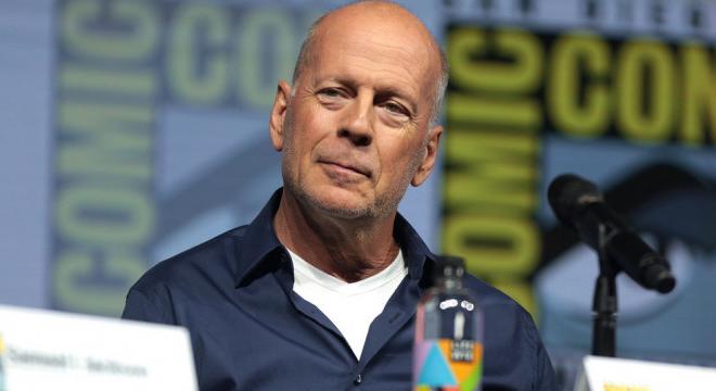 Gyógyíthatatlan betegség miatt vonul vissza Bruce Willis