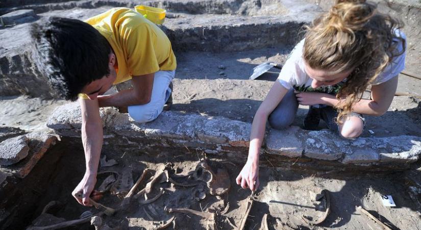 A tatárjárás idejére tehető tárgyak kerültek elő a kelebiai ásatáson