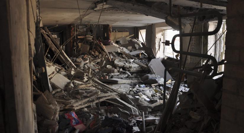 Csernyihiv: orosz bombázás rombolta le egy helyi kórház onkológiai osztályát