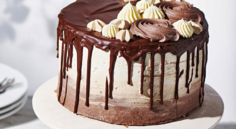 Karamellkrémes, étcsokoládés ombre torta