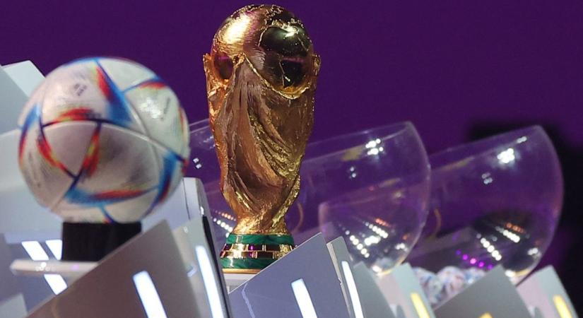 Belenyúlt a FIFA a menetrendbe, nem a házigazda katariak meccsével indul a focivébé