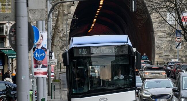 Ellenőrizték a buszsávok használatát Budapesten
