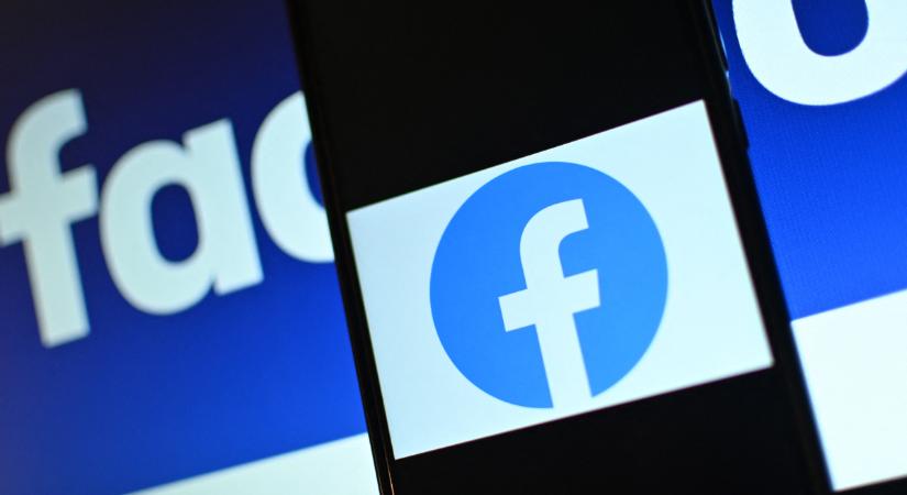 Leállt a Messenger, akadozik a Facebook
