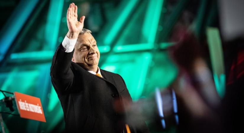 Tóth Gergely (Telex): Orbán szerint a demokrácia