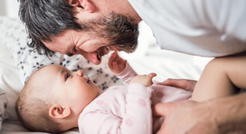 Az apa életkora is fontos a születendő gyerek egészségénél