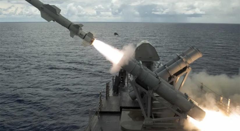 Retteghet az orosz hadiflotta az ukránoknak adott új fegyverrendszertől