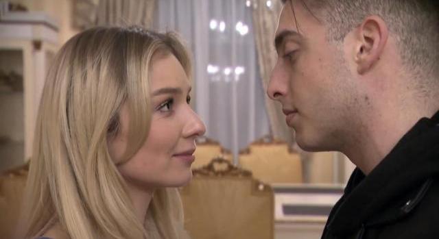 „Nagyon vonzódom hozzád” – Virág és Dani között elcsattant egy csók