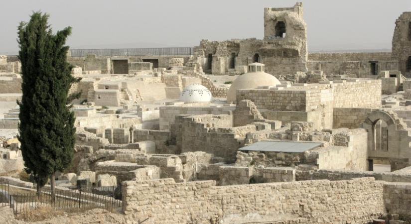 Mutatjuk a világ legidősebb városait: 10 000 éve Jerikóban épített először falakat az ember