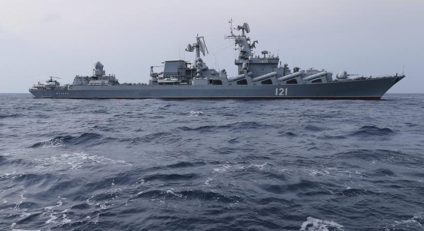 Nyilvánosságra kerültek a Moszkva hadihajóról készült állítólagos fotók a támadást követően