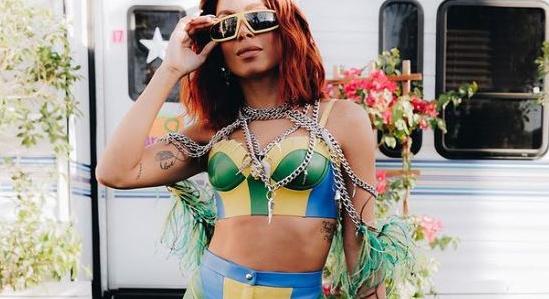 Szivárványba öltözött a Coachella miatt a világhírű énekesnő