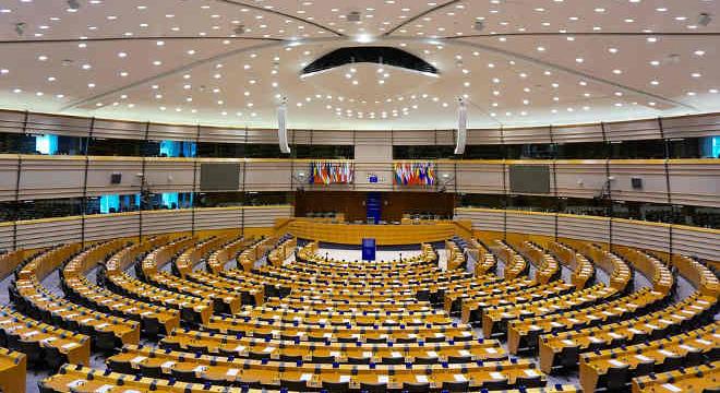 Naiv német EP-képviselő: a Pegasust és más kémprogramokat is be kell tiltani