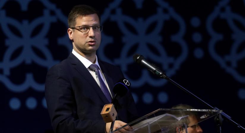 Hamarosan bejelentést tesz a kormány