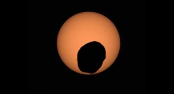 A NASA videóra vette a marsi napfogyatkozást