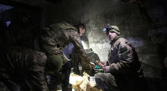Kijárási tilalom Kárpátalján, bombatűz alatt Luhanszk - percről percre a háborúról