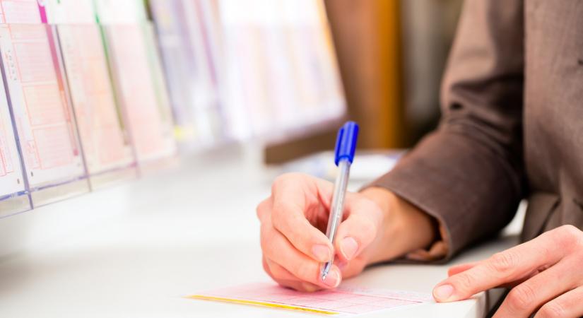 Friss! Az Ötöslottó nyerőszámai a 16. játékhéten