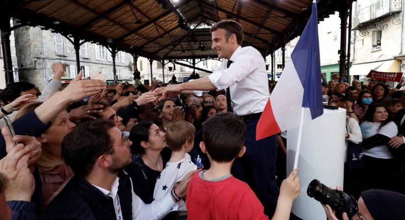 Az exit pollok szerint Macron győzött a francia elnökválasztáson
