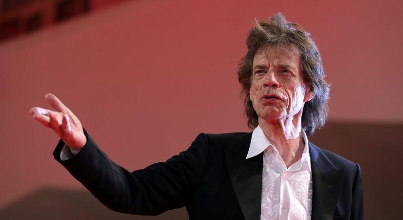 Mick Jagger szerint Machine Gun Kelly miatt van még élet a rock and rollban