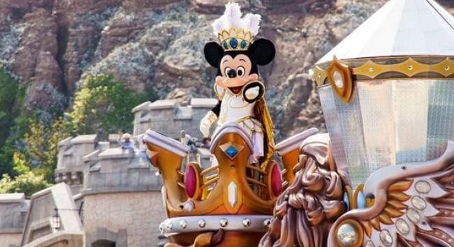 Florida megvonja a Disney adókedvezményét