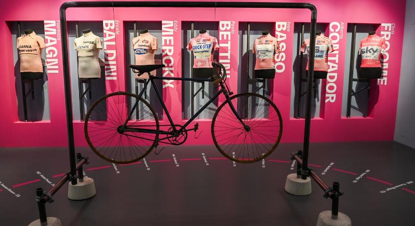 A Giro d’Italia tiszteletére nyílt időszaki kiállítás a Vármúzeumban
