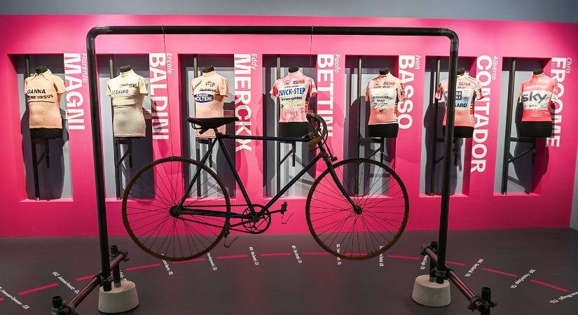 Megnyitott a Giro d’Italia történeti kiállítás a Budapesti Történeti Múzeumban