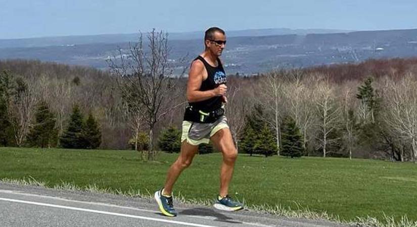 Csupasport: alig végzett a bostoni maratonival, nekiindult Amerikának