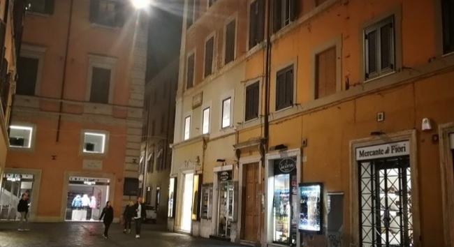 Éjszakánként vaddisznók garázdálkodnak Róma utcáin