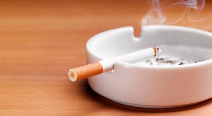 Ez durva: a dohányosoknak akár 30 százalékkal is többe kerülhet az életbiztosítás