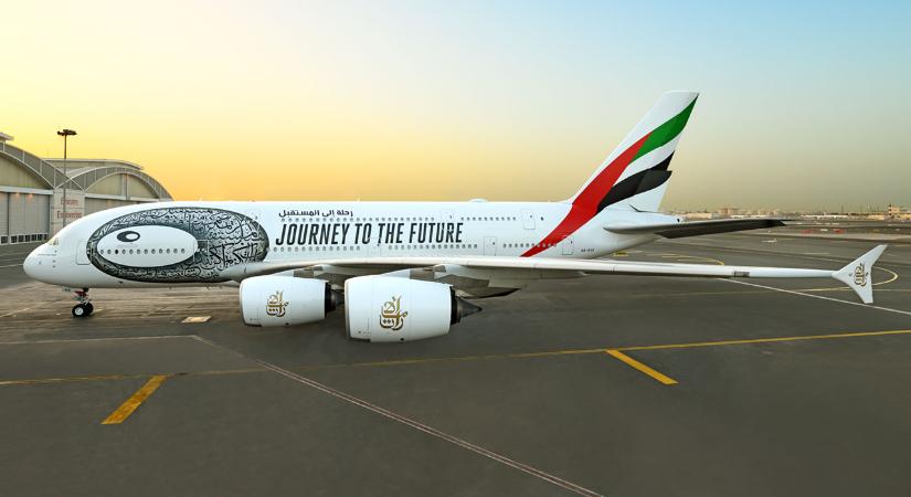 Speciális festésű Airbus A380-ast mutatott be az Emirates