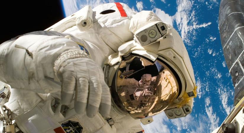 Négy asztronauta indult vissza a Földre a Nemzetközi Űrállomásról + videó