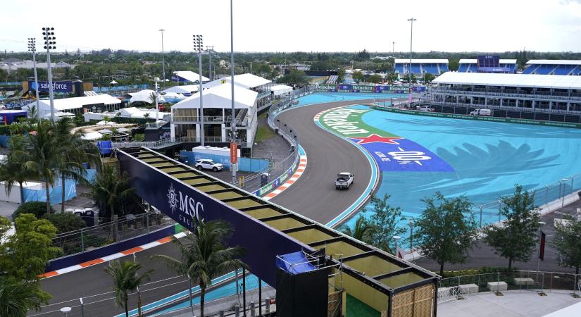 Miami Nagydíj: ráz a hideg, annyira menő Fernando Alonso új F1-es sisakfestése