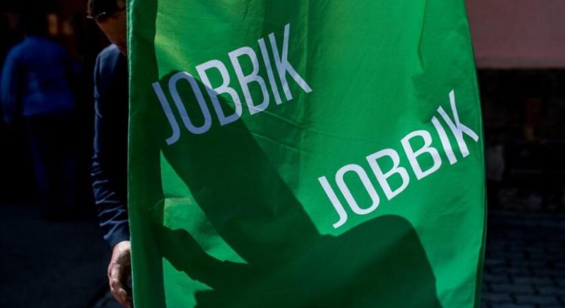 Csúfos ügy a Jobbikban az alelnök élettárást zaklatták