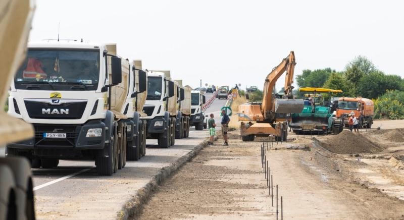 Mészáros Lőrinchez köthető konzorcium építhet autópályát Magyarországon 35 évig