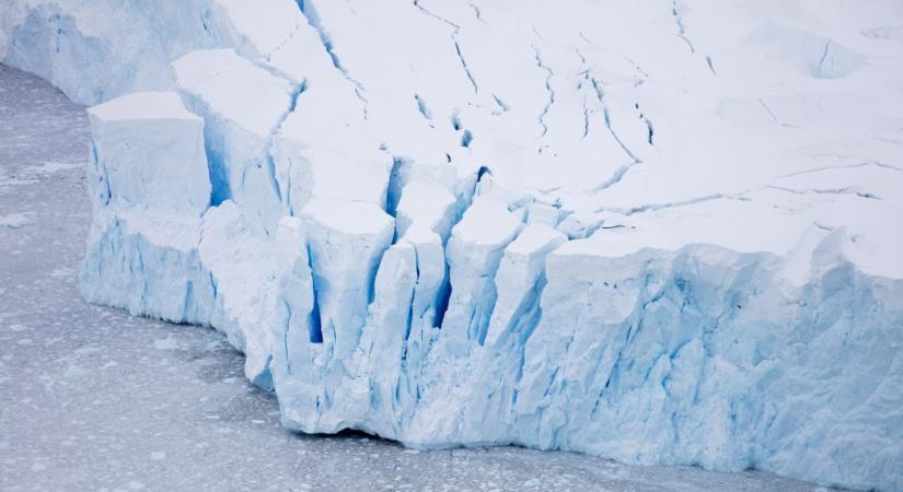 Rejtett vízkészletet találtak az Antarktisz jege alatt