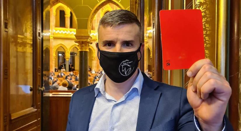Jakab Péter padlót fogott – csak Gyurcsány népszerűtlenebb a Jobbik vezetőjénél