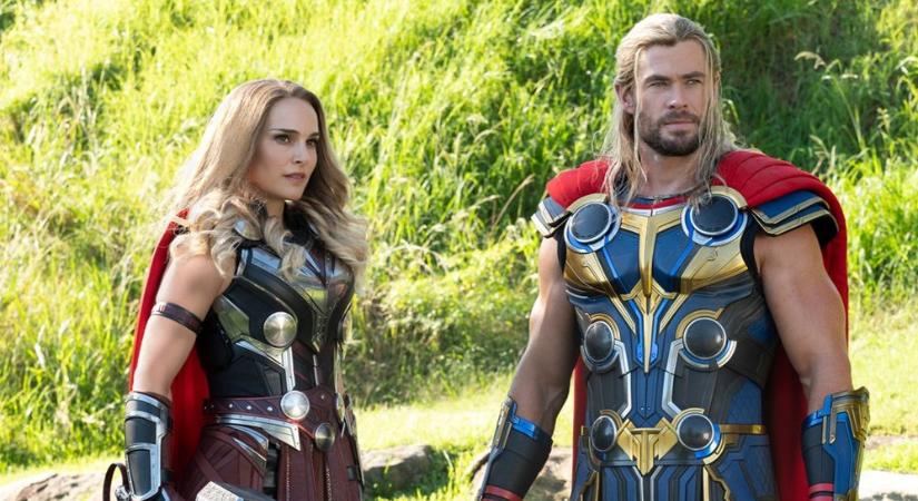 Taika Waititi elárulta, miért hozták vissza Jane Fostert a Thor: Szerelem és mennydörgésbe