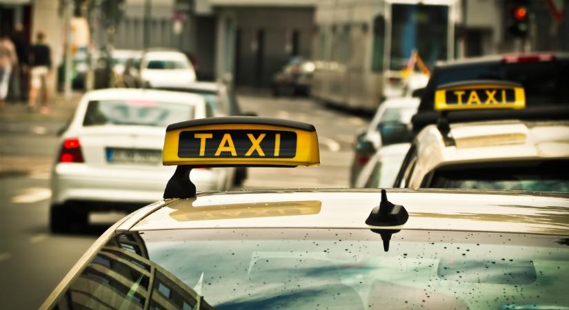 Hétfőtől harmadával drágul a taxizás Budapesten