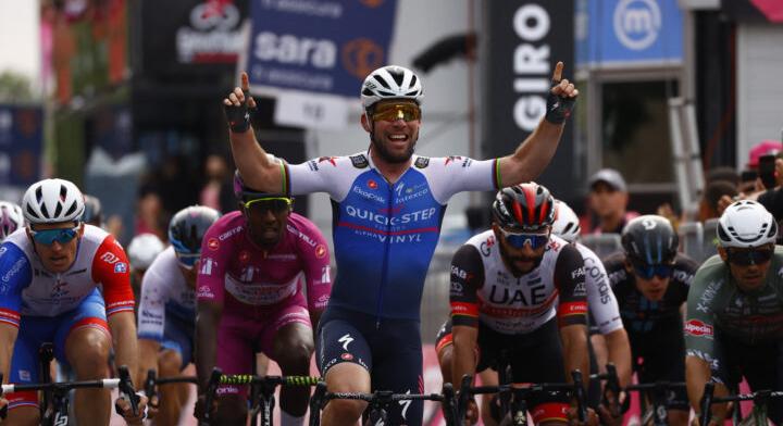 Vége a Giro magyar futamainak Cavendish mosolygott a végén